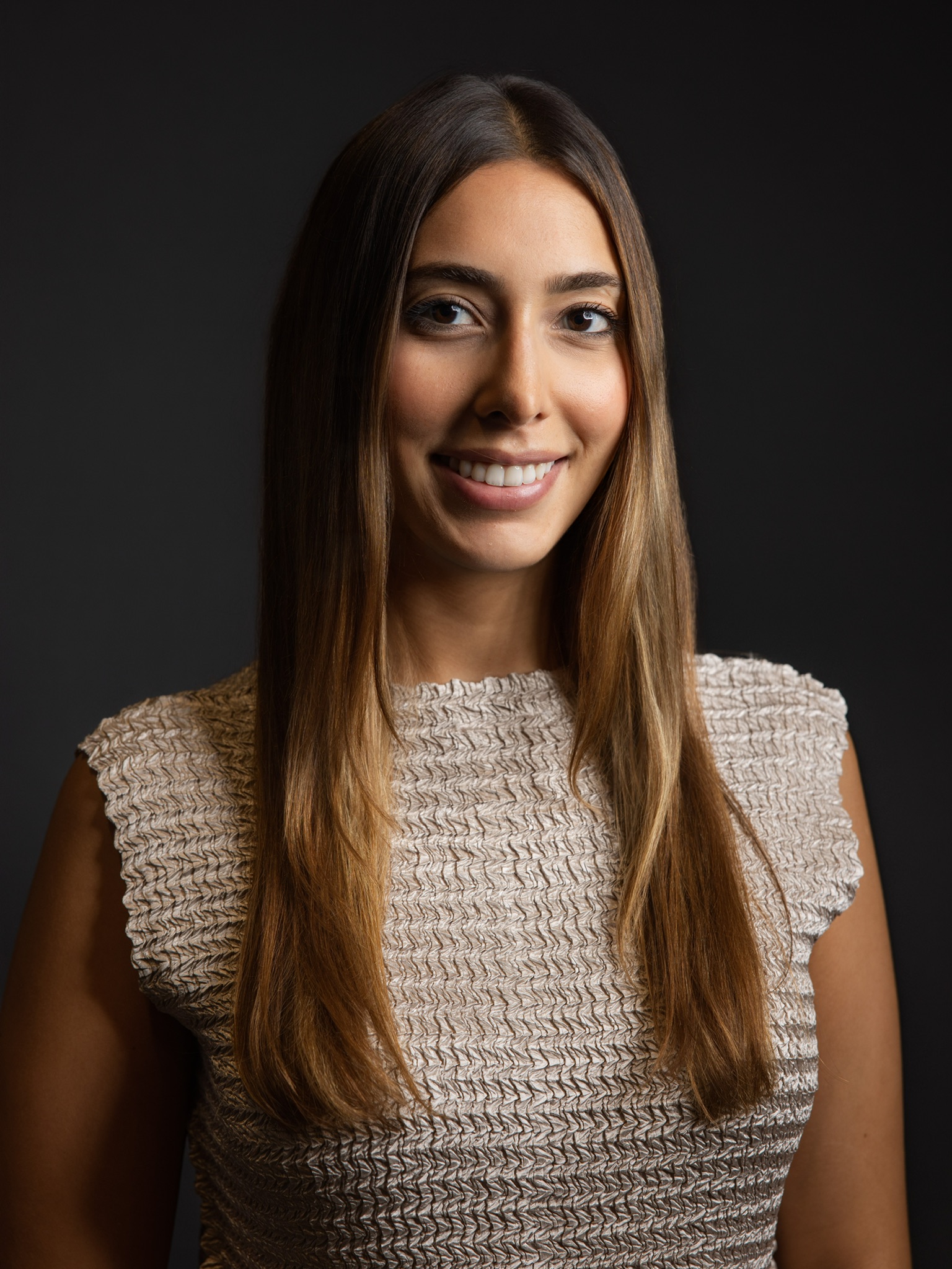 Portrait of Sara Cangarlu, founder of Studio 77